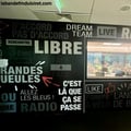 Le mur RMC et un fenêtre d'un studio