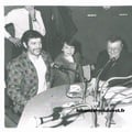 dans les studios de la radio